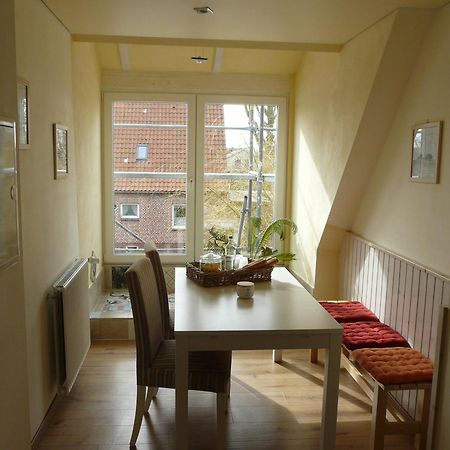 Haus Am Teich - Teichblick Apartment Fehmarn Exterior photo